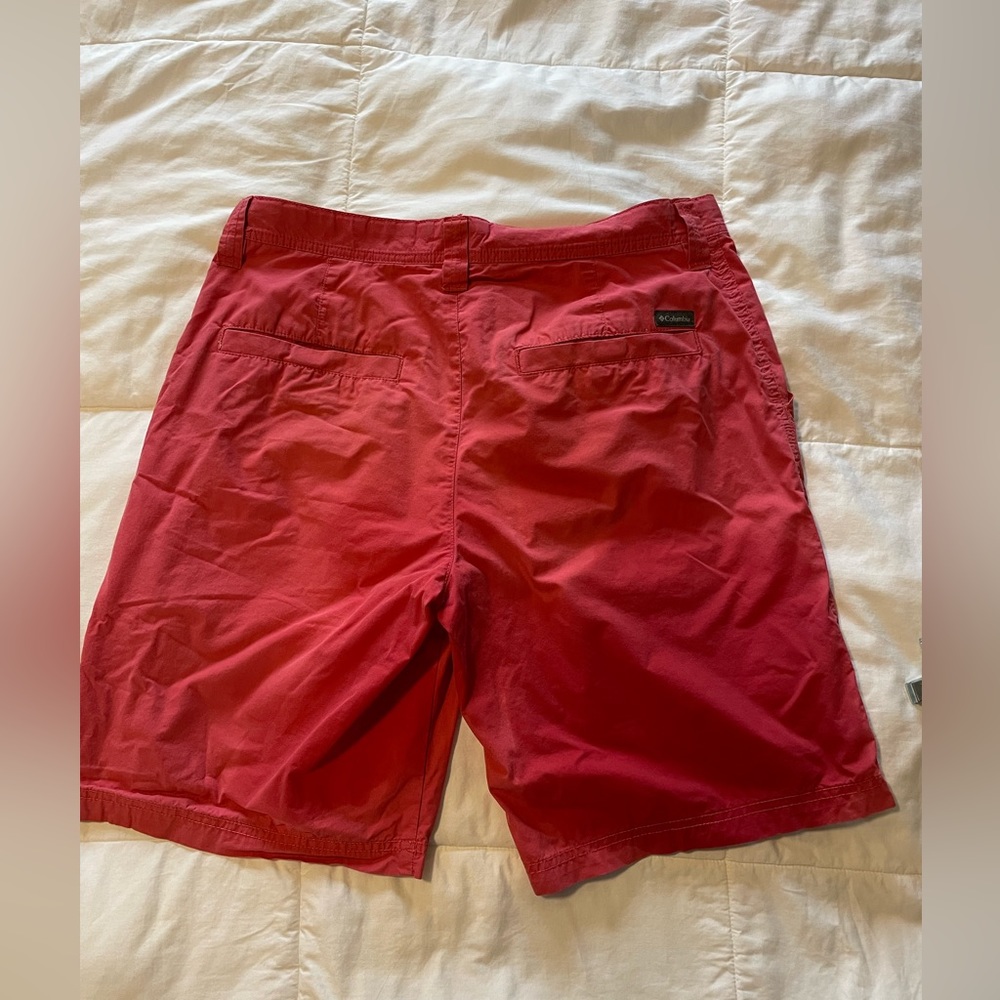 Columbia men’s shorts size 32